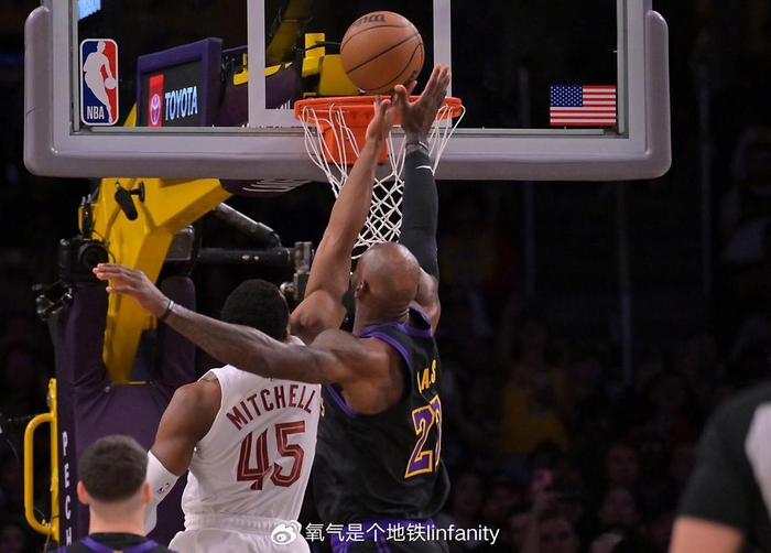 开云-对手：詹姆斯防守被低估！他单防莫布里、限制骑士进攻！|湖人|阿特金森|詹姆斯·哈登|洛杉矶快船队|体育赛事讨论_新浪体育_新浪新闻